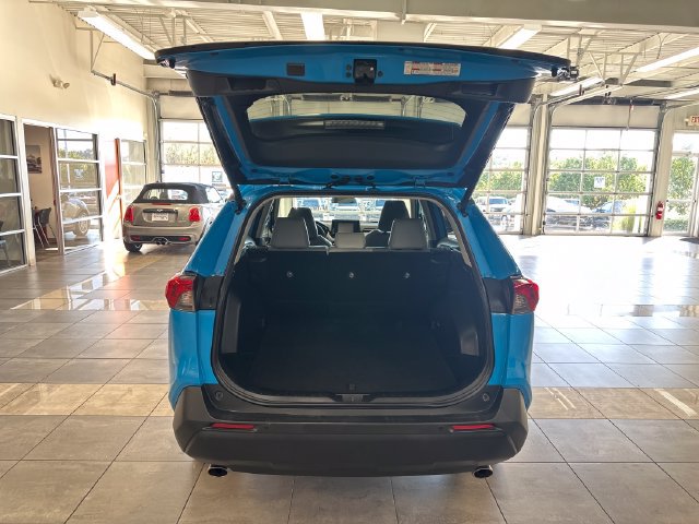Used 2021 Toyota RAV4 XLE Premium FWD image 26