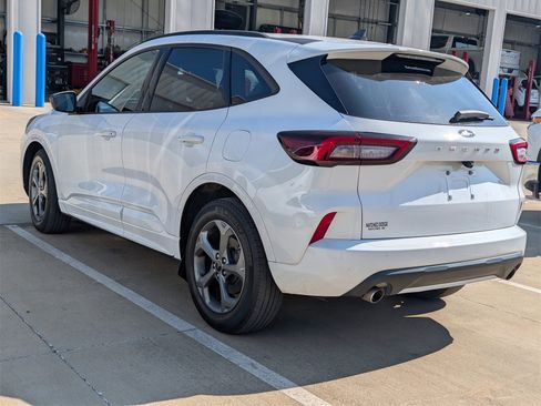 Used 2023 Ford Escape ST-Line image 6