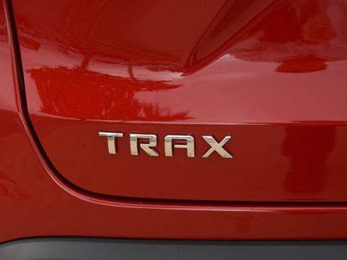 New 2026 Chevrolet Trax LT w/ Sunroof Package image 7