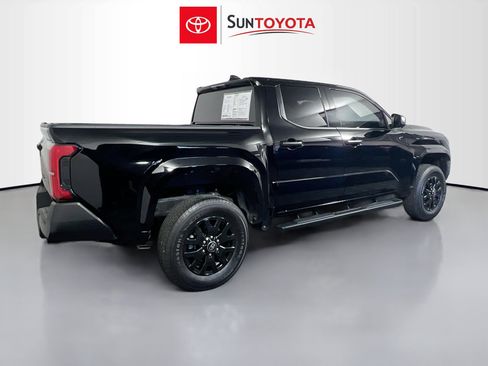 Used 2025 Toyota Tacoma SR image 4