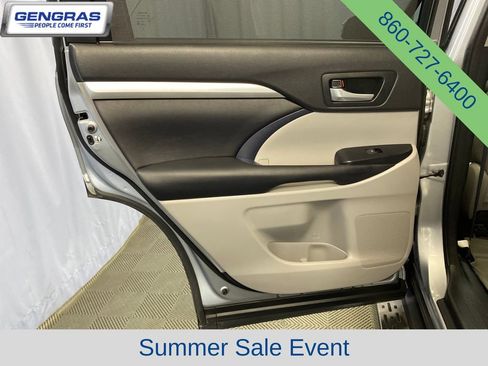 Used 2016 Toyota Highlander XLE w/ Protection Package #3 AWD/4WD image 24