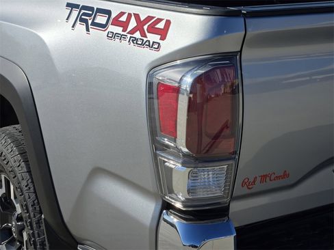 Used 2022 Toyota Tacoma TRD Off-Road image 6