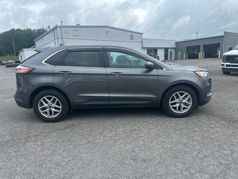 Certified 2021 Ford Edge SEL w/ Convenience Package AWD/4WD image 4