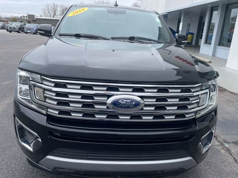Used 2018 Ford Expedition Max Limited image 3