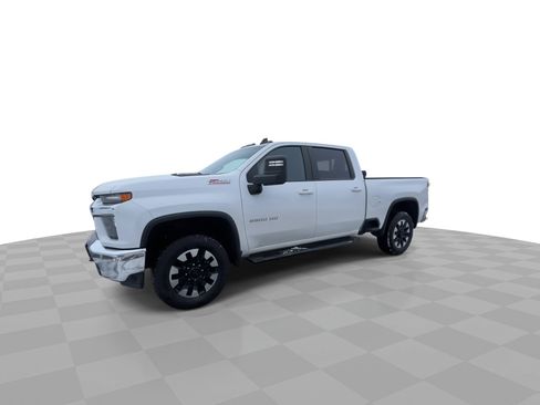 Used 2023 Chevrolet Silverado 2500 LT w/ All Star Edition image 6