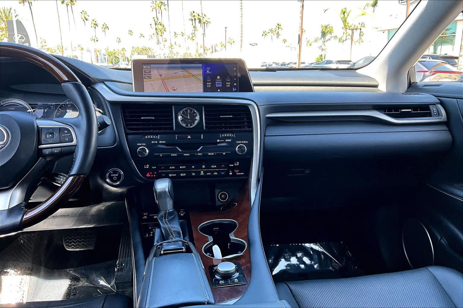 Used 2019 Lexus RX 450hL Premium w/ Premium Package AWD/4WD image 33