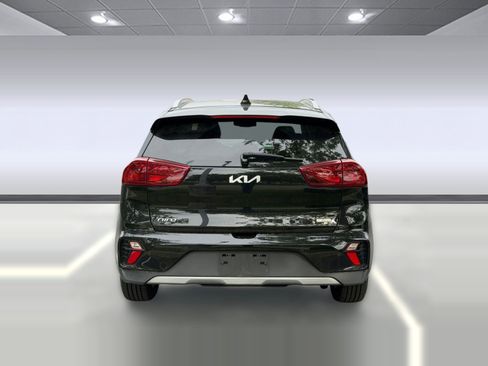 Used 2022 Kia Niro EX Premium FWD image 8