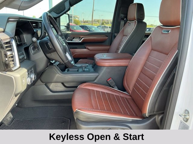 Used 2024 GMC Sierra 2500 Denali Ultimate AWD/4WD image 20