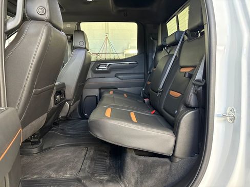 Used 2025 GMC Sierra 1500 AT4 w/ AT4 Premium Package image 29