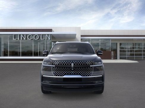 New 2026 Lincoln Navigator Reserve image 6