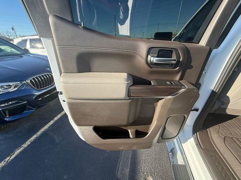 Used 2020 GMC Sierra 1500 SLT w/ SLT Premium Plus Package image 18
