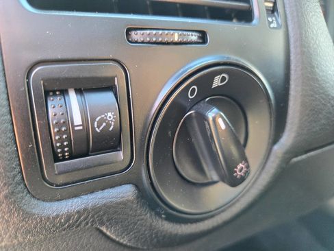 Used 2003 Volkswagen Jetta GL image 14