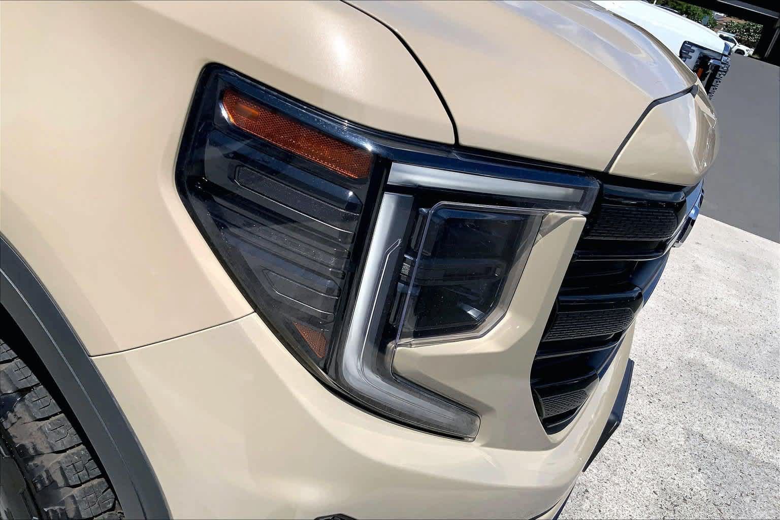 Used 2023 GMC Sierra 1500 Elevation AWD/4WD image 31