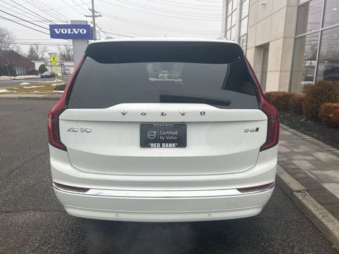 Used 2025 Volvo XC90 B6 Plus image 4