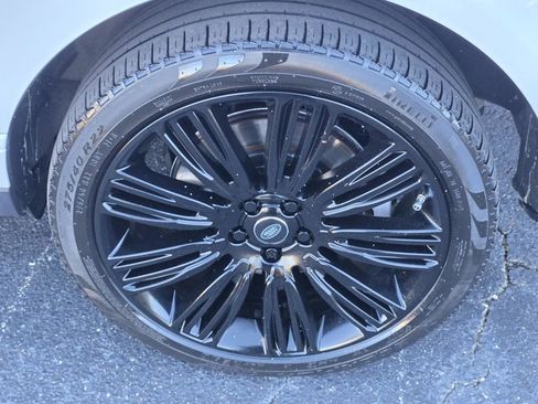 Used 2020 Land Rover Range Rover HSE image 48