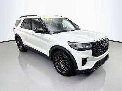 Used 2025 Ford Explorer ST-Line w/ Premium Package