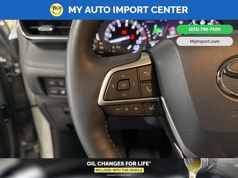 Used 2022 Toyota Highlander Platinum image 17