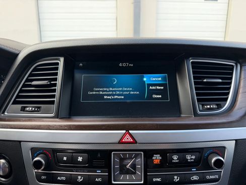 Used 2018 Genesis G80 3.8 w/ Option Group 03 image 34