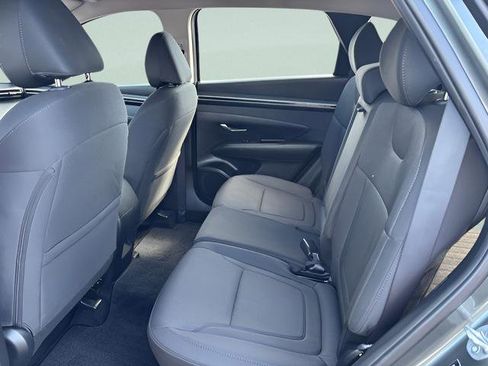 Used 2023 Hyundai Tucson SE AWD/4WD image 5