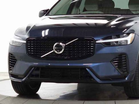 Used 2024 Volvo XC60 T8 Plus w/ Protection Package Premier image 3