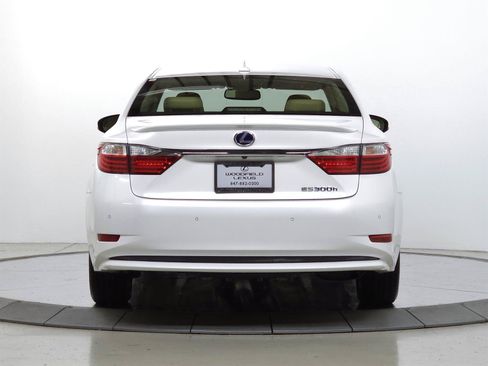 Used 2013 Lexus ES 300h w/ Premium Pkg FWD image 6