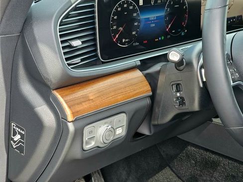 Certified 2026 Mercedes-Benz GLE 450 4MATIC image 17