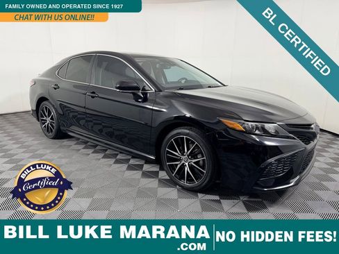 Used 2024 Toyota Camry SE image 1