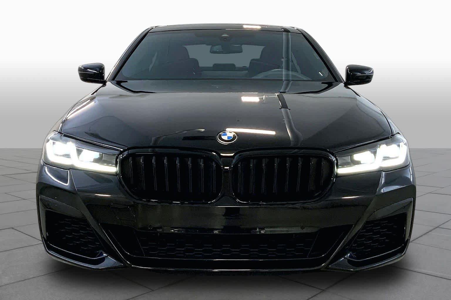 Used 2023 BMW 540i xDrive w/ M Sport Package AWD/4WD image 3