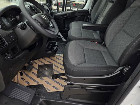 New 2026 RAM ProMaster 2500 w/ Convenience Group FWD image 19