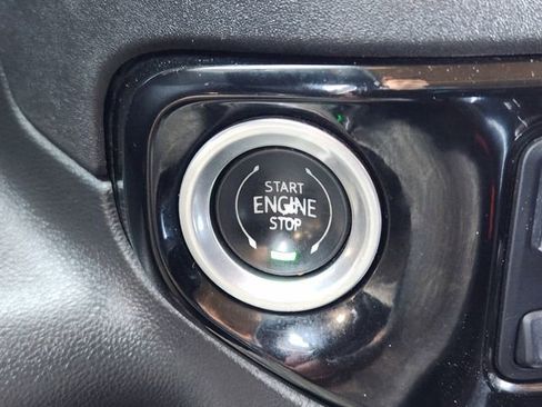 Certified 2023 GMC Sierra 1500 SLT image 21