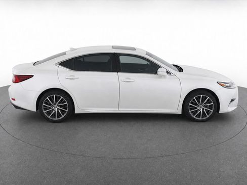 Used 2017 Lexus ES 350 w/ Luxury Package FWD image 8