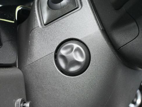 Used 2022 Chevrolet Silverado 1500 High Country image 15