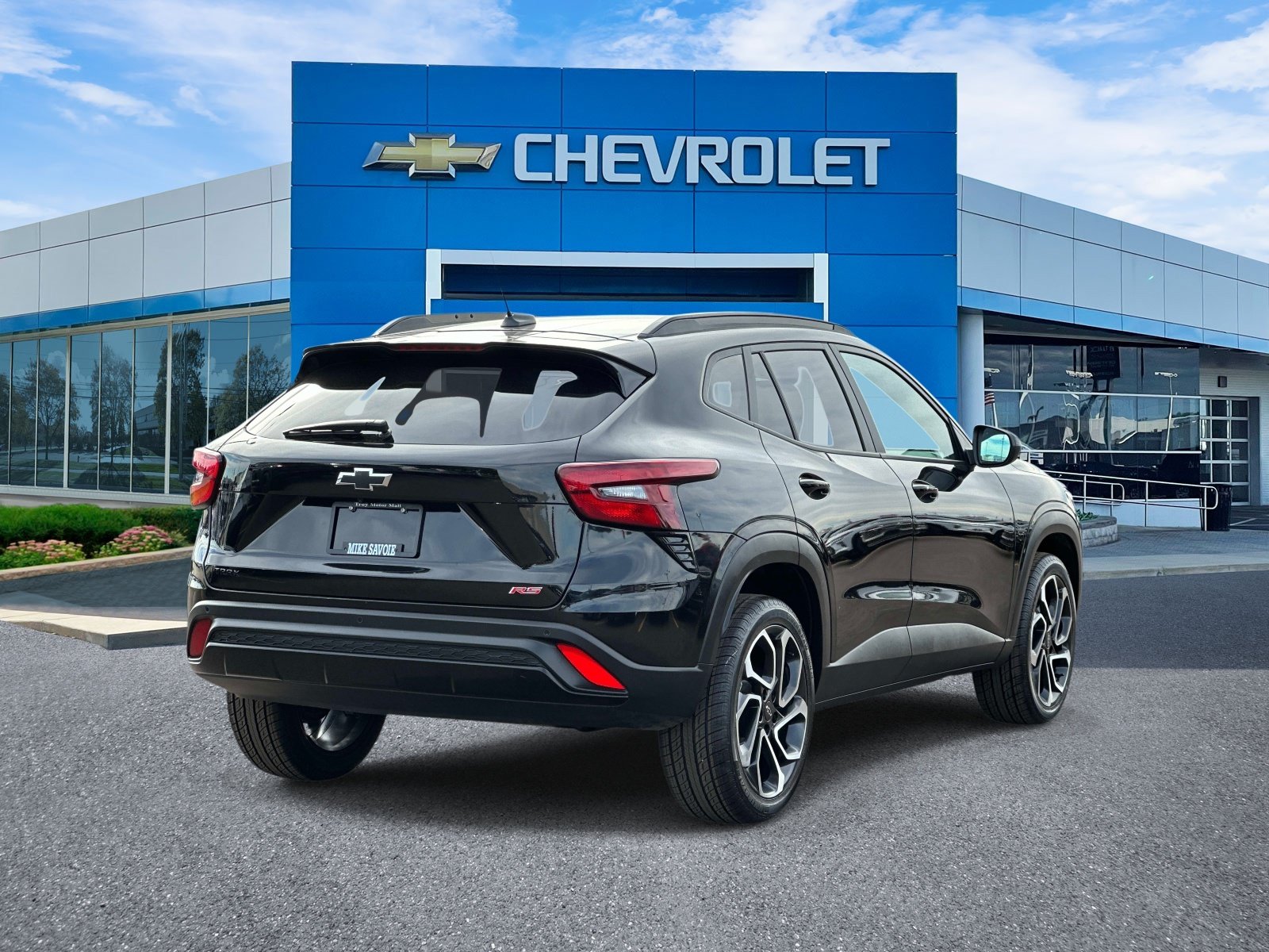 Certified 2025 Chevrolet Trax RS w/ Driver Confidence Package FWD image 3