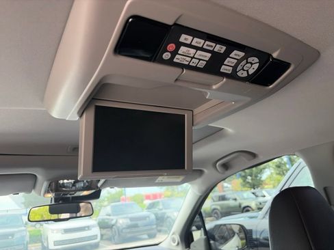 Used 2017 Honda Pilot Elite image 23