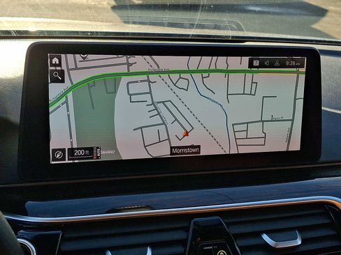 Used 2023 BMW 530i xDrive w/ Premium Package image 17