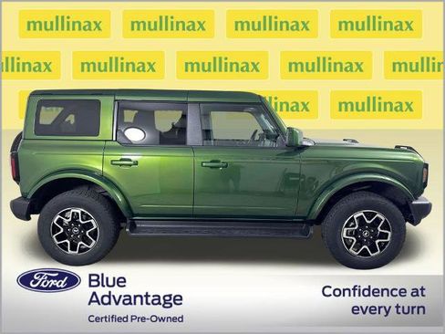 Certified 2025 Ford Bronco Outer Banks AWD/4WD image 2