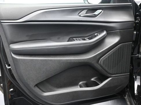 New 2024 Jeep Grand Cherokee Laredo X image 19