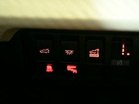 Used 2022 Subaru Ascent Premium w/ Convenience Package image 44