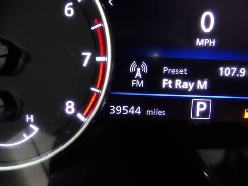 Used 2024 Nissan Sentra SV image 23