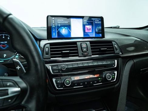 Used 2015 BMW M4 Convertible image 25