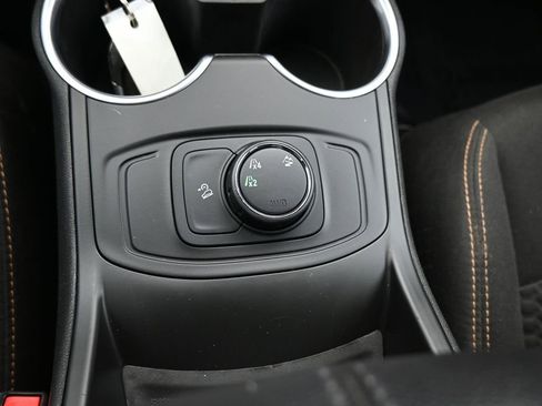 Used 2019 GMC Terrain SLE image 18