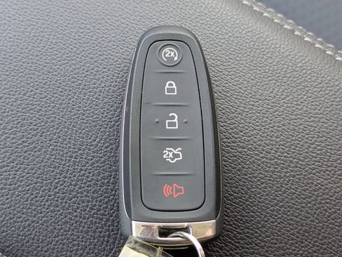 Used 2019 Ford Escape SE FWD image 32