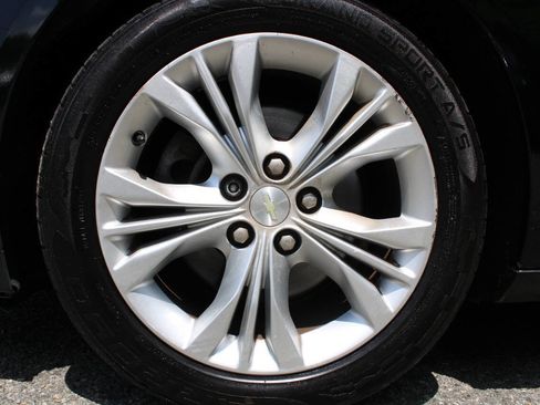 Used 2014 Chevrolet Impala LT w/ Convenience Package FWD image 18