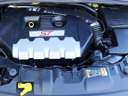 Used 2014 Ford Focus ST image 54