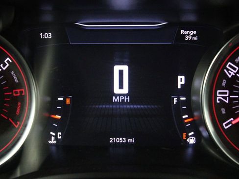 Used 2022 Dodge Challenger R/T image 34