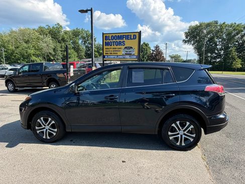 Used 2018 Toyota RAV4 LE w/ All Weather Liner Package AWD/4WD image 8