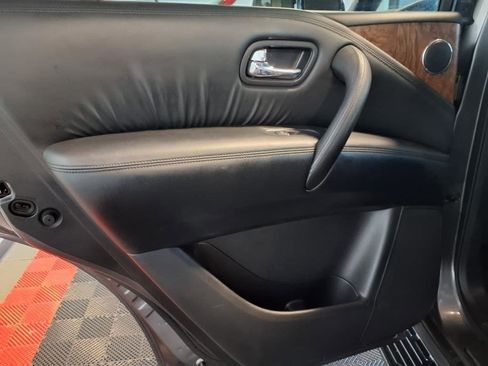 Used 2022 Nissan Armada SL w/ Captain's Chairs Package image 18