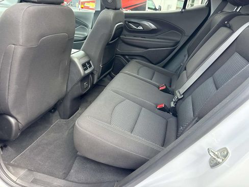 Used 2023 GMC Terrain SLE w/ Driver Convenience Package AWD/4WD image 14
