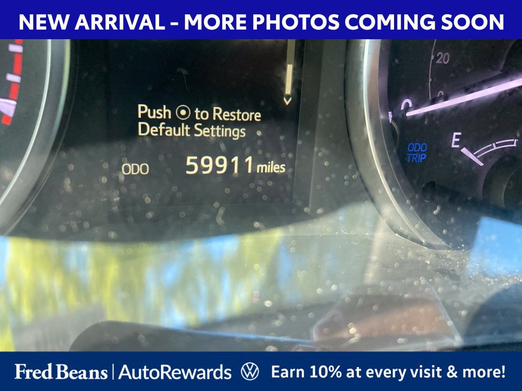 Used 2019 Toyota Highlander LE AWD/4WD image 14