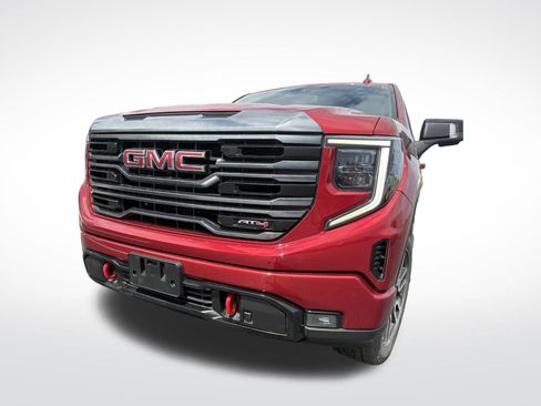 Used 2022 GMC Sierra 1500 AT4 AWD/4WD image 5